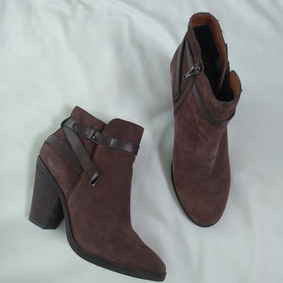 Dolce Vita Shoes - 🌿DOLCE VITA BOOTIES🌿